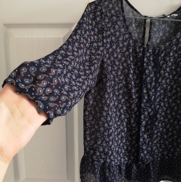 3/4 length sleeve blouse - Picture 2 of 3